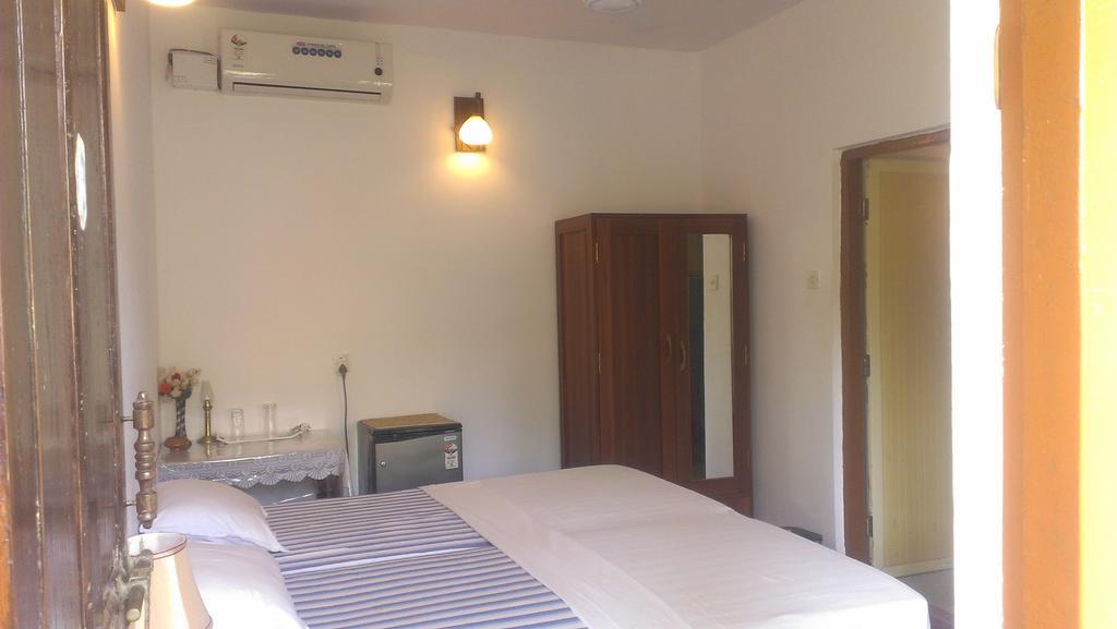 Domingos Guest House Baga Ngoại thất bức ảnh